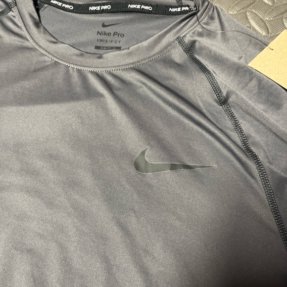 Nike Pro Dri-FIT Men's Slim Fit Long-Sleeve Top - DD1980-068 - Size XL - NWT - Picture 2 of 8